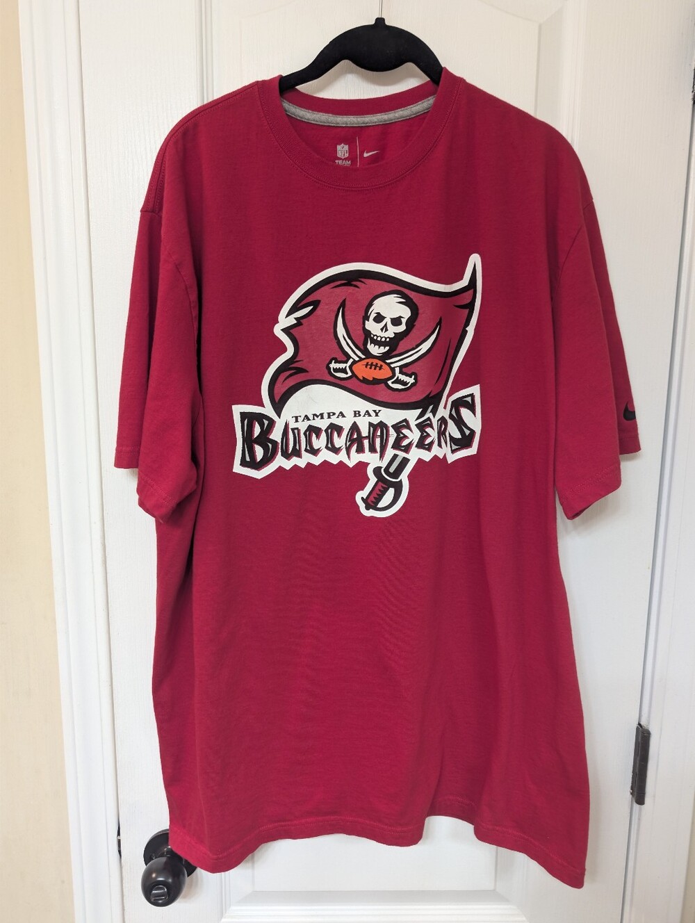 NFL/Nike  Tampa Bay Buccaneers Red Short Sleeve Tee
